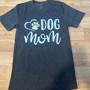 Gray Dog Mom T-Shirt